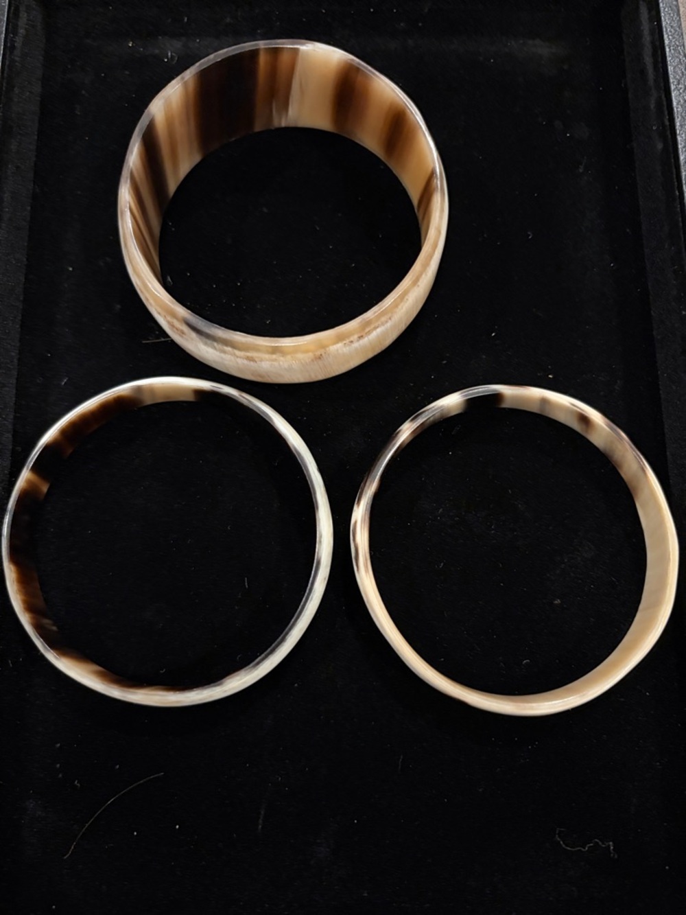 Handmade Carved Natural Ivory Brown Horn Wide Bangle Bracelet Stack - Set 3 - Picture 3 of 4